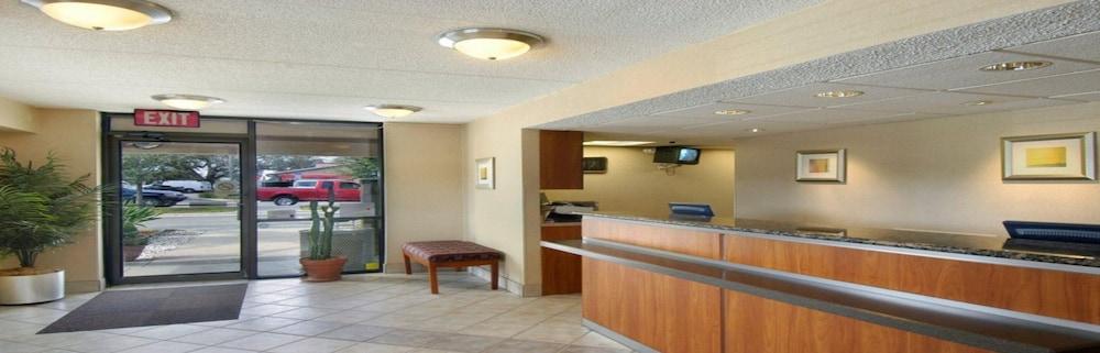 Red Roof Inn Tampa Fairgrounds - Casino Mango Buitenkant foto