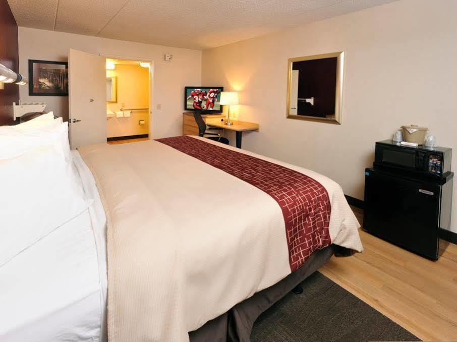 Red Roof Inn Tampa Fairgrounds - Casino Mango Buitenkant foto