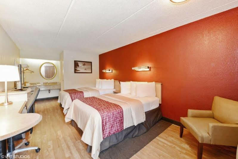 Red Roof Inn Tampa Fairgrounds - Casino Mango Buitenkant foto