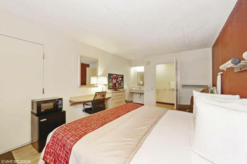 Red Roof Inn Tampa Fairgrounds - Casino Mango Buitenkant foto